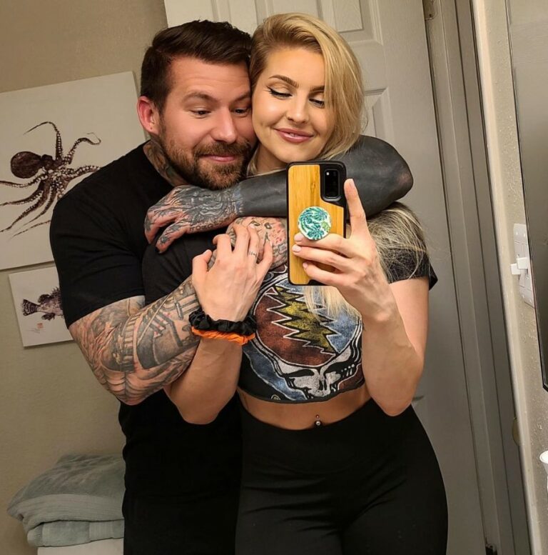 Aaron Patrick And His Girlfriend Leah Elson