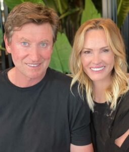 Wayne Gretzky With Wife Janet Jones