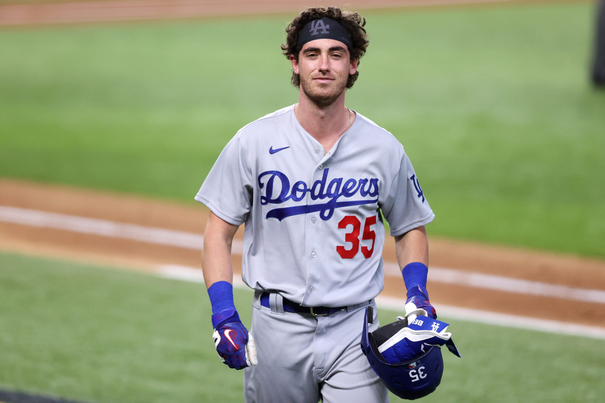 Jennifer Bellinger (Cody Bellinger Mom) Is A big Fan Of Baseball