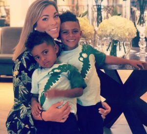 Chelsie Kyriss with her kids