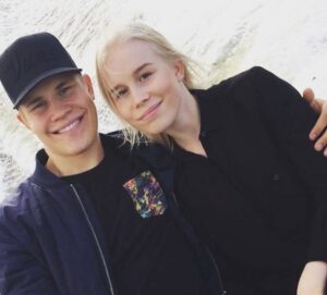 Jesse Puljujarvi with his sister