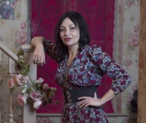 Pearl Lowe 