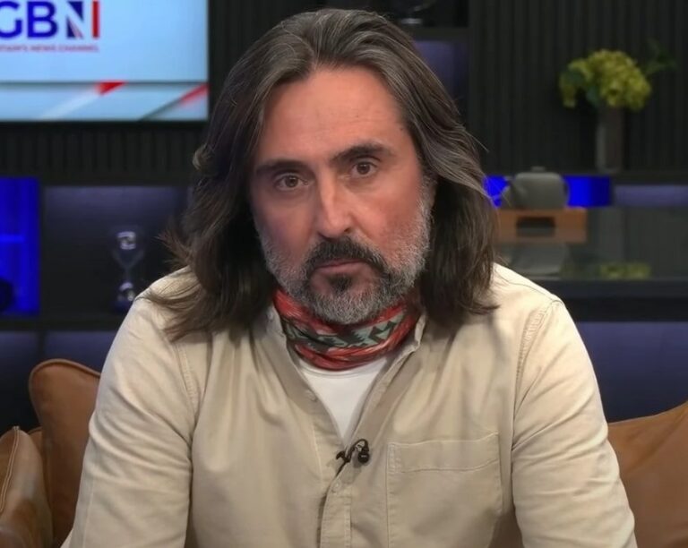 Neil Oliver