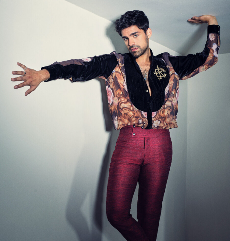 Sean Teale: Bio, Wiki, Age, Career, Girlfriend, Personal Life, Yeezy