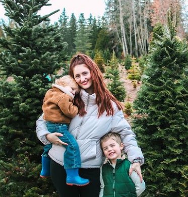 Kyle Brandt: Wife Brooke Brandt, Bio, Wiki, Age, Career, New Episode