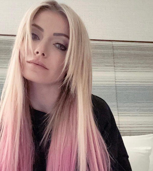 Who Is Alexa Bliss Baby Father? WWE Superstar announces her pregnancy