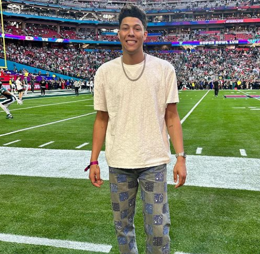 Jackson Mahomes Kissing Video Gone Viral On Reddit & Twitter