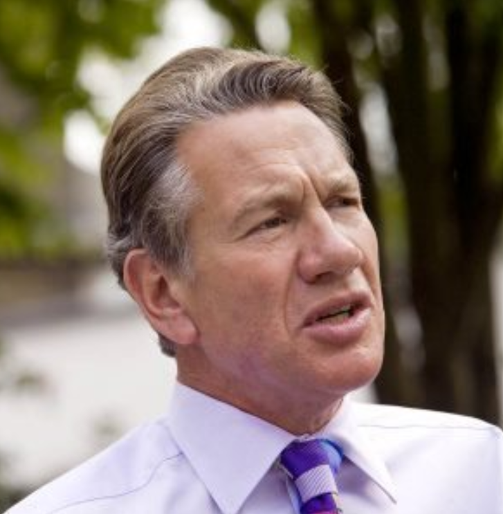 Does Michael Portillo wear a Wig? Health Update, Hair Transplant Rumors
