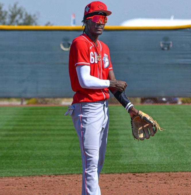 Elly De La Cruz and Oneil Cruz: Are They Related? Family, Career, Son’s