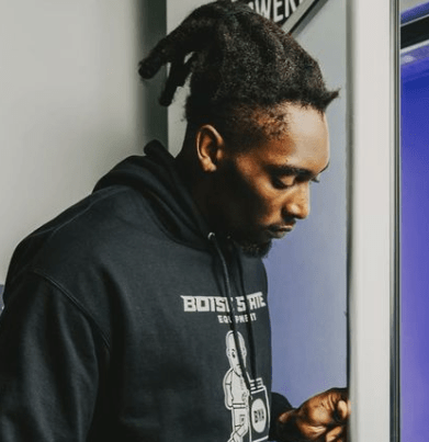 DeMarcus Lawrence: Wife Sasha, Relationship, Height, Weight, Career, Co