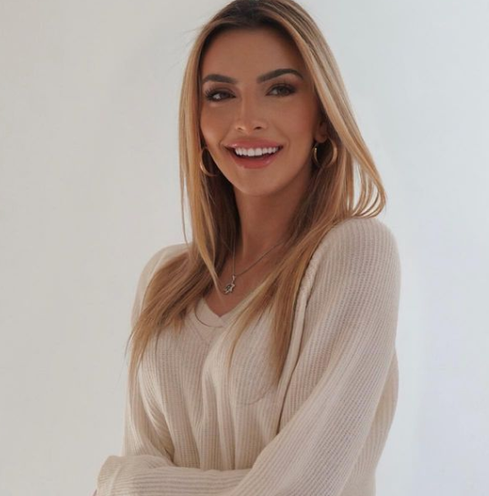 Emily Austin (Journalist) Family: Parents And Siblings, Relationship