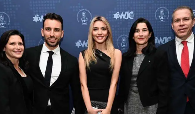 Emily Austin (Journalist) Family: Parents And Siblings, Relationship