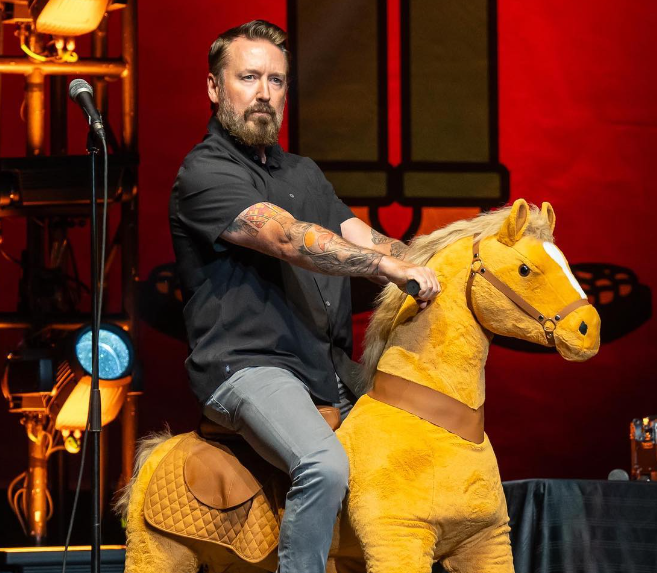 Pro Foosball Player's Daughter Kelsey Cook and Comedian Chad Daniels