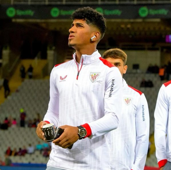 Does Adu Ares (Footballer) have children?