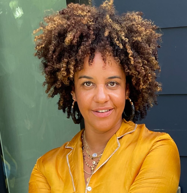 Exploring Aryn Drake-Lee: Net Worth, Wikipedia Bio, Husband, Kids And