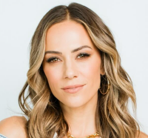Jana Kramer 