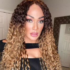 Nia Jax 