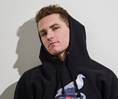 Connor McDavid's response to Matthew Tkachuk's punches during the ...