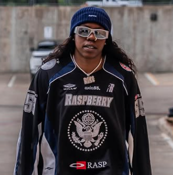 Arike Ogunbowale’s Sweet 2 Words for Lala Ronay’s Stunning Dinner Look