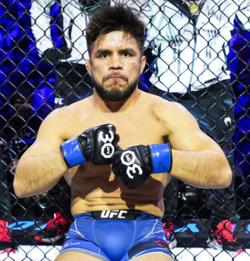 Teenager to Gold Medalist: At What Age Did Henry Cejudo Become an ...
