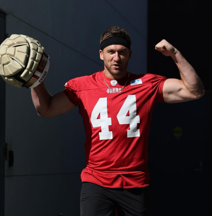 Kyle Juszczyk & Kristin’s Epic Vacation with 49ers Teammates George