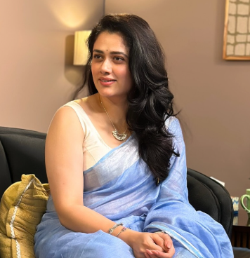 Girija Oak Biography, Age, Family, Movies, Career and More