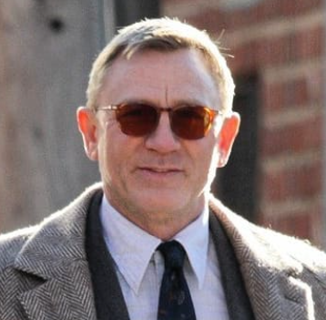 Daniel Craig