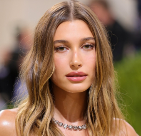 Hailey Bieber