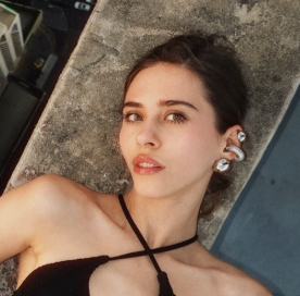 Angela Nikolau