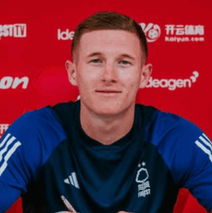 Elliott Anderson