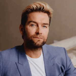 Antony Starr