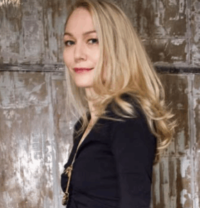 Sarah Wynter